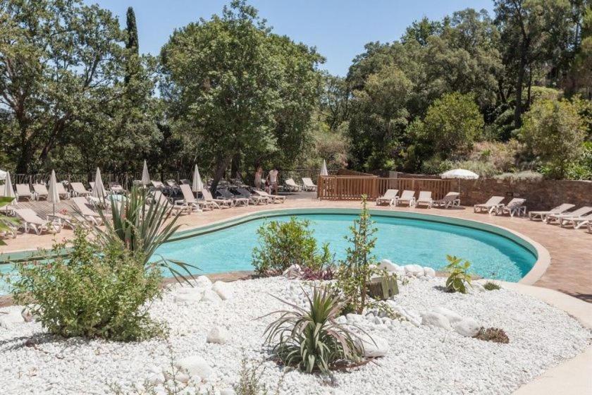 Les Restanques Maison Du Lac 4 Chambres Grimaud Eksteriør billede